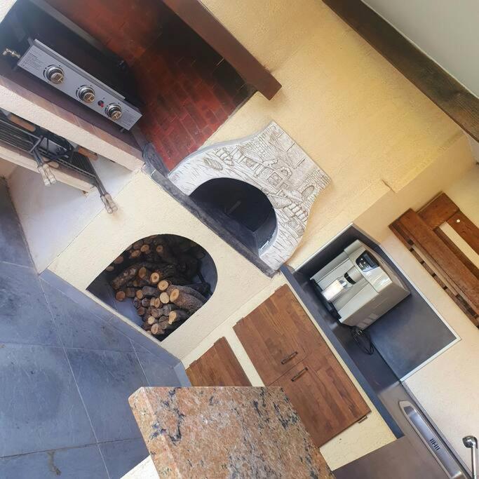 Joli Haut De Villa 3 Chambres Climatise Avec Jacuzzi Marignane Exteriér fotografie